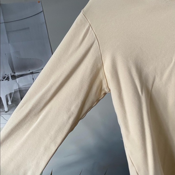 Vintage 3/4 sleeve top - Picture 2 of 3